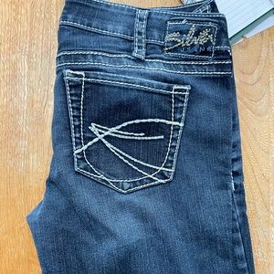 Silver jeans. Dark wash boot cut. Size 32/33
